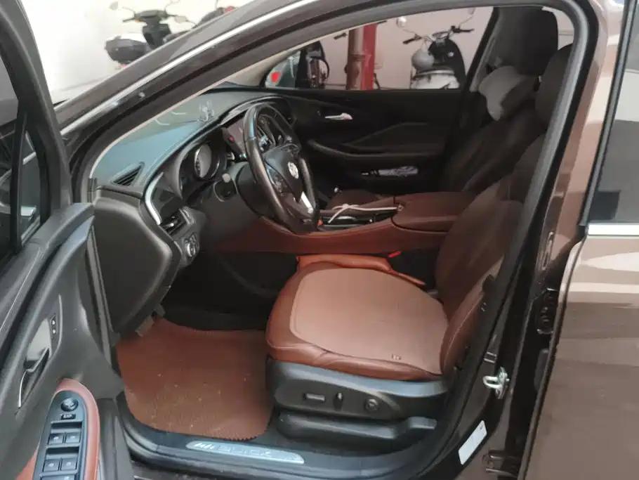Buick Envision Plus — миниатюра 9