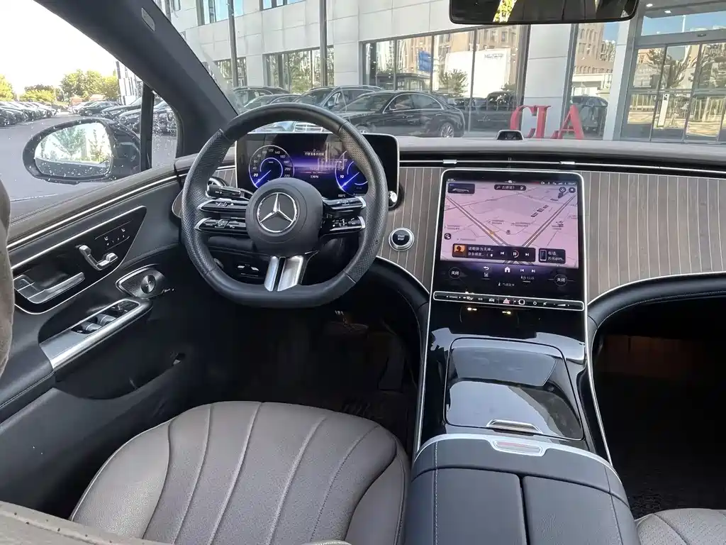 Mercedes-Benz EQE — миниатюра 11