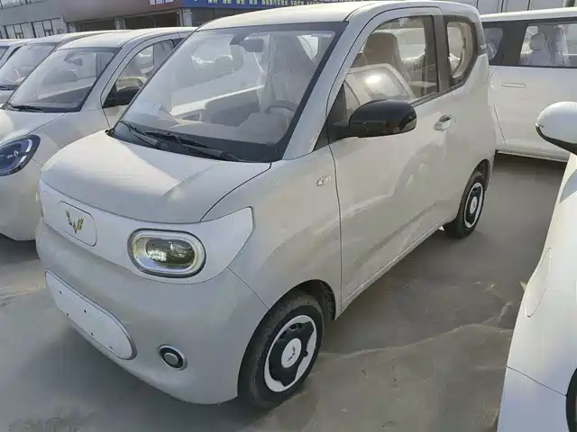 WULING AUTOMOBILE HONGGUANG MINIEV 2025