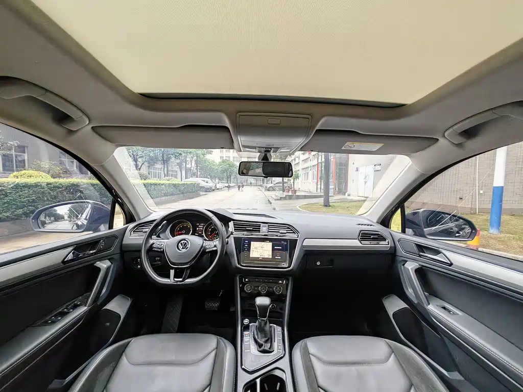 Volkswagen Tiguan L — миниатюра 8