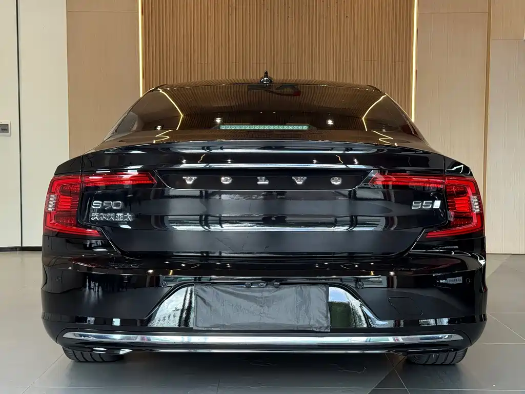 Volvo S90 — миниатюра 19