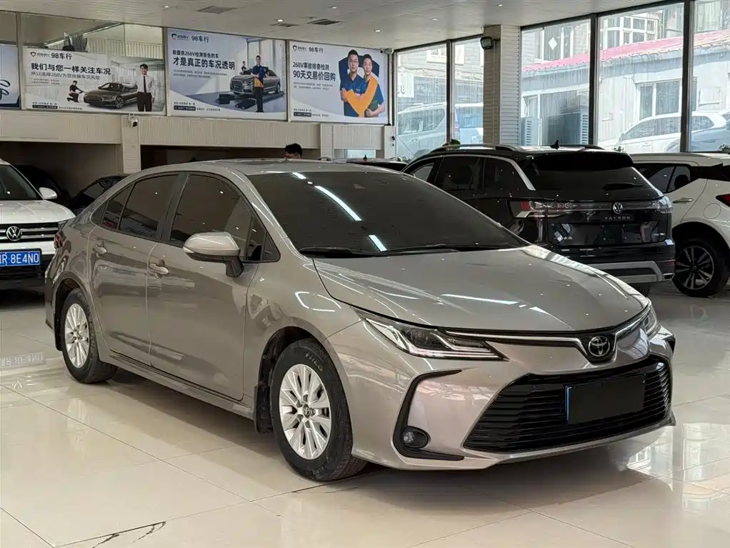 TOYOTA COROLLA