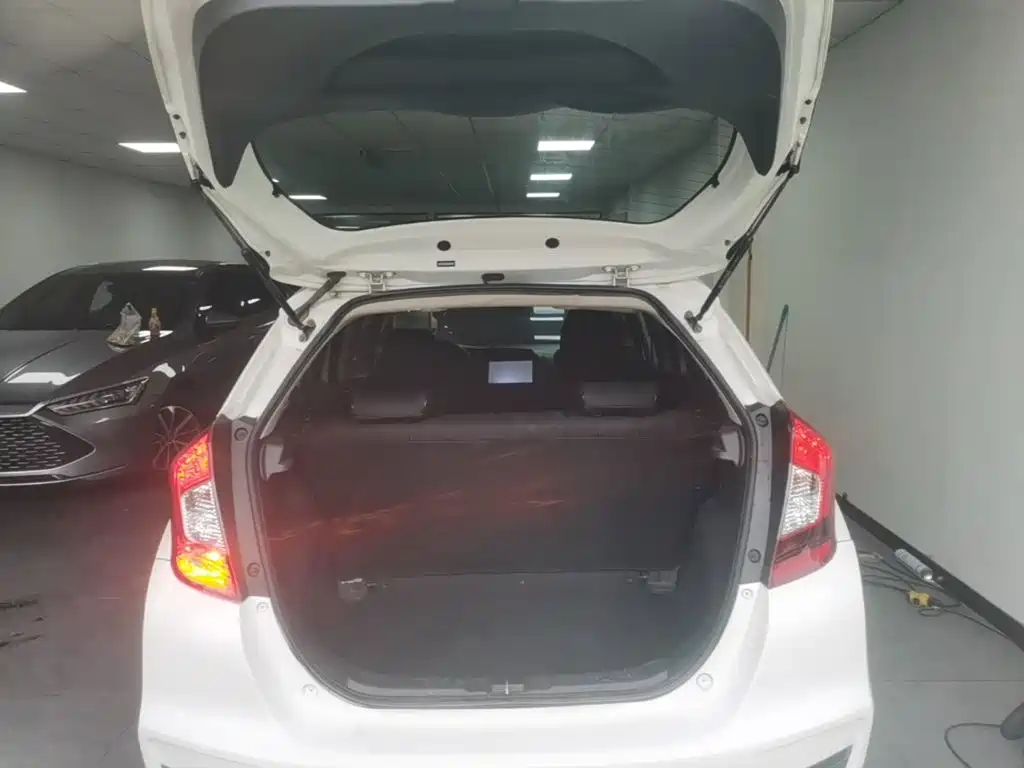 Honda Fit — миниатюра 19