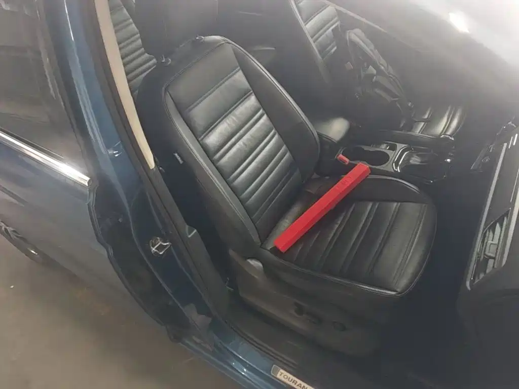 Volkswagen Touran — миниатюра 25