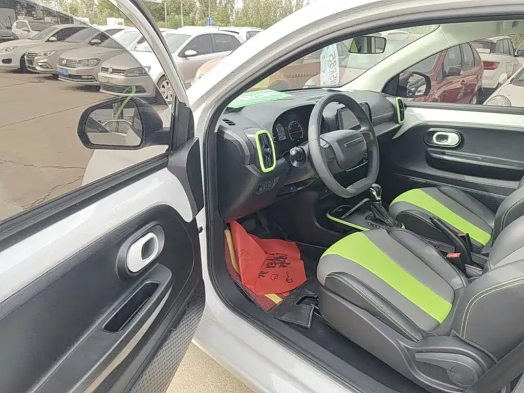 Roewe Clever — миниатюра 16