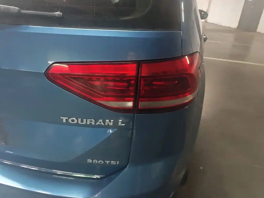 Volkswagen Touran — миниатюра 8