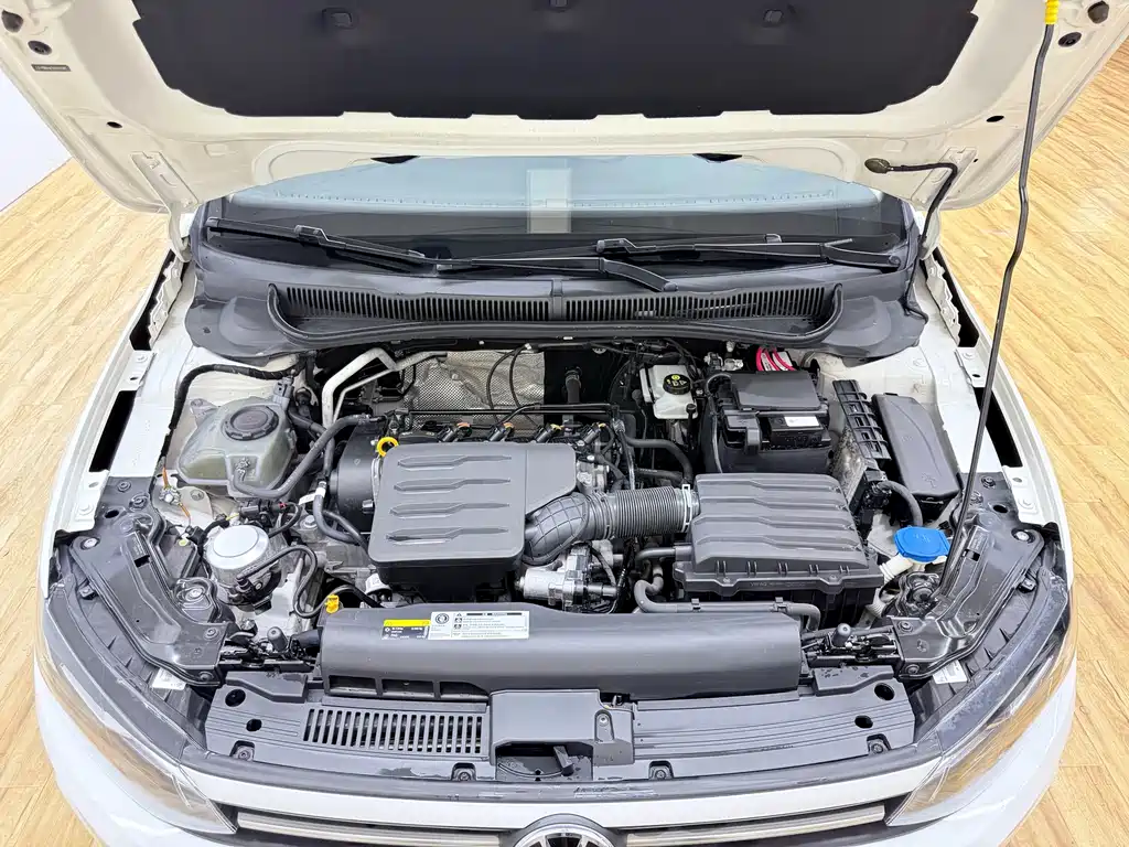 Volkswagen Polo 2021 Plus 1.5L AT