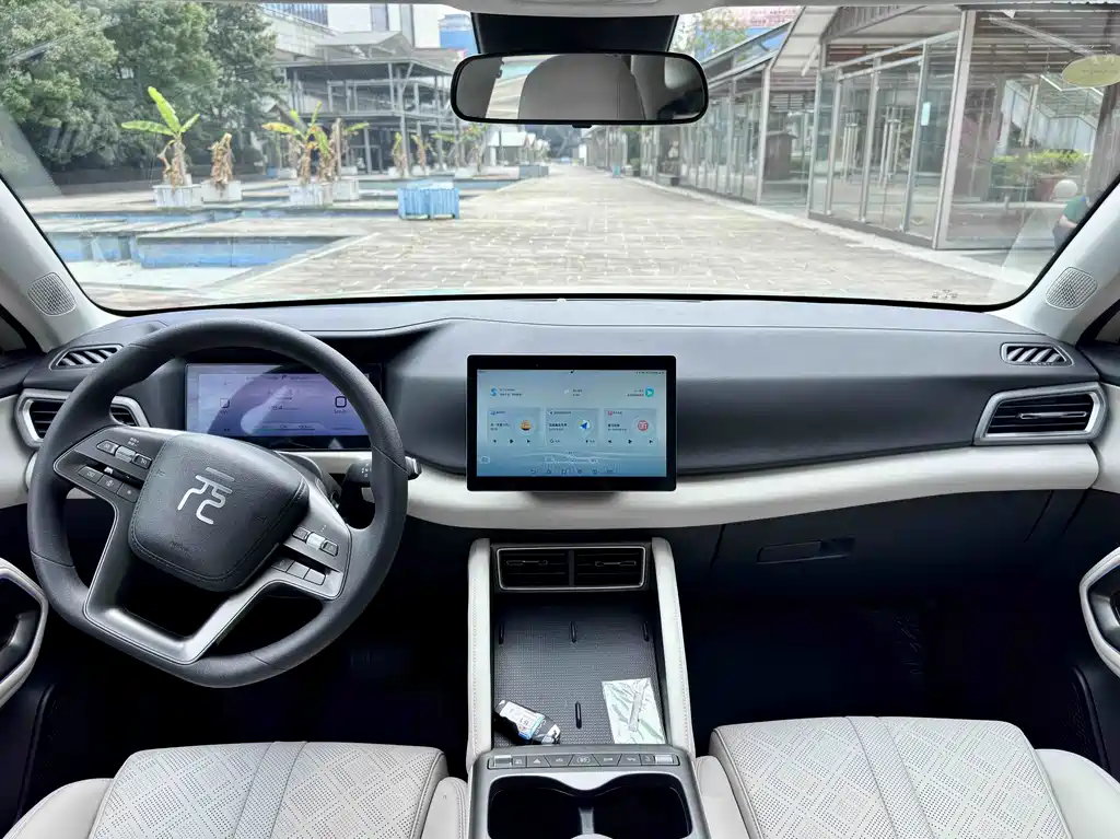 BYD Yuan UP — миниатюра 11