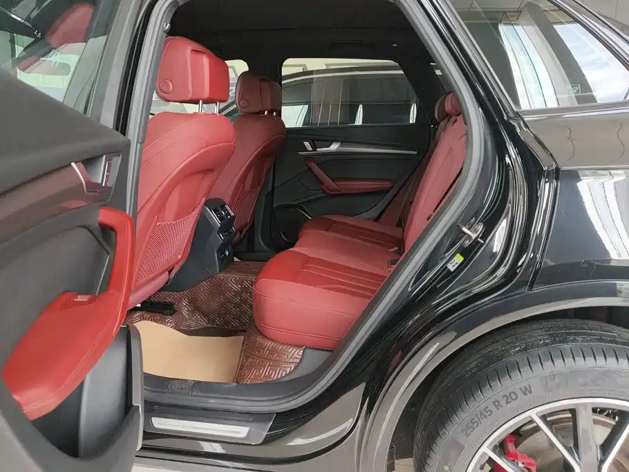 Audi Q5L — миниатюра 11