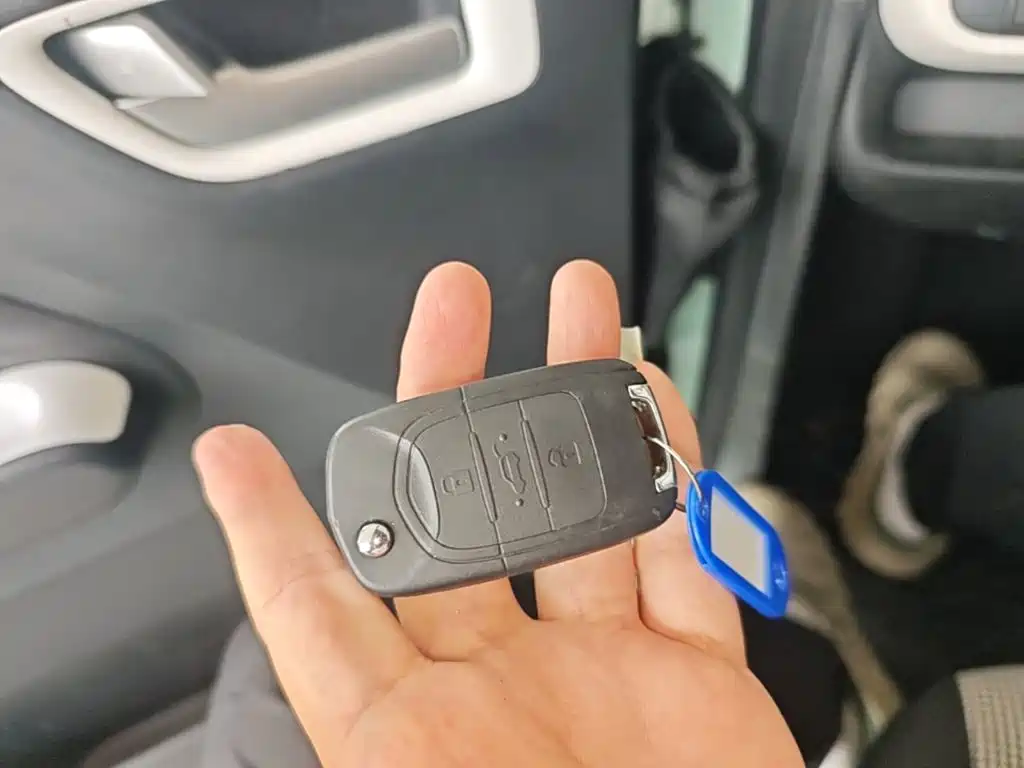 Wuling MINIEV — миниатюра 9