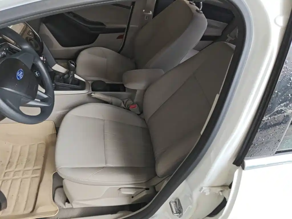Ford Focus — миниатюра 15