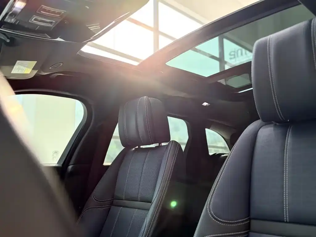 Land Rover Velar — миниатюра 11