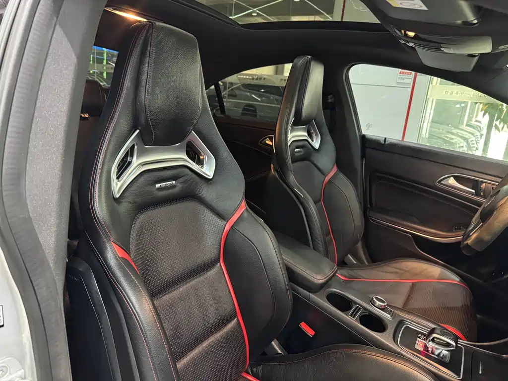 MERCEDES-BENZ CLA AMG