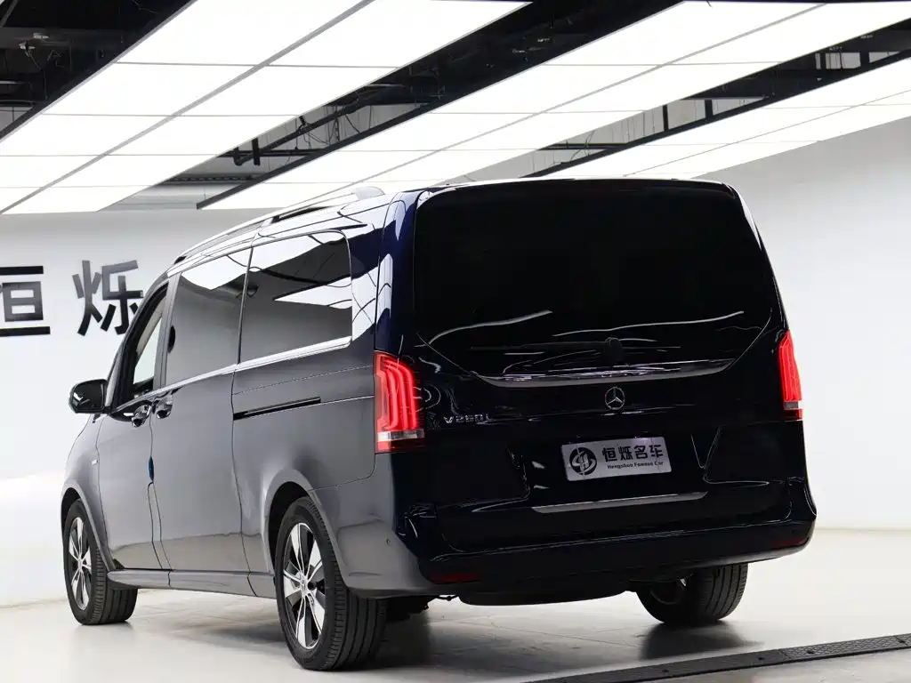 Mercedes-Benz V-Class — миниатюра 28
