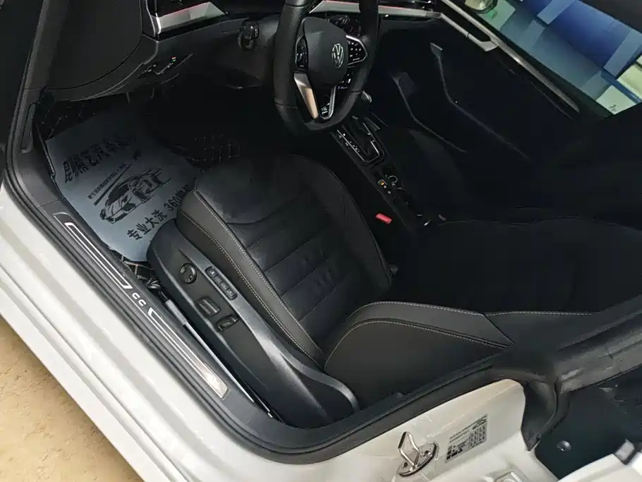 Volkswagen CC — миниатюра 9