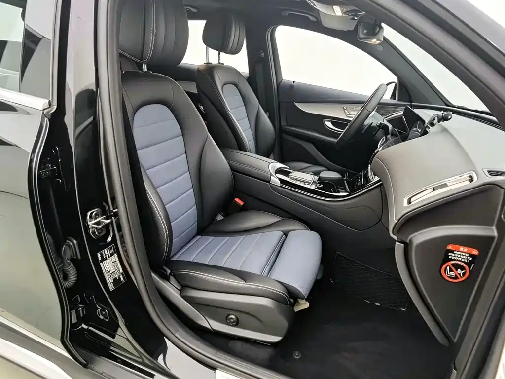 Mercedes-Benz EQC — миниатюра 5