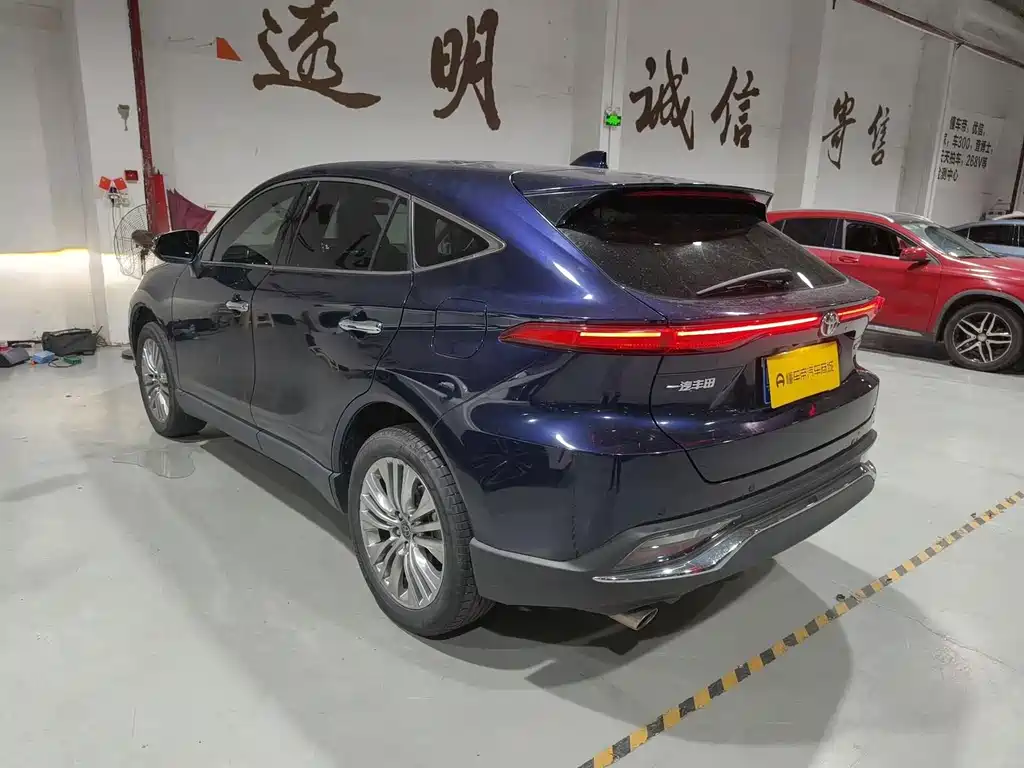 Toyota Harrier — миниатюра 4