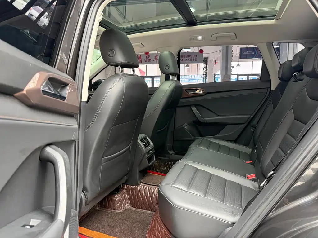 Volkswagen Tharu — миниатюра 8