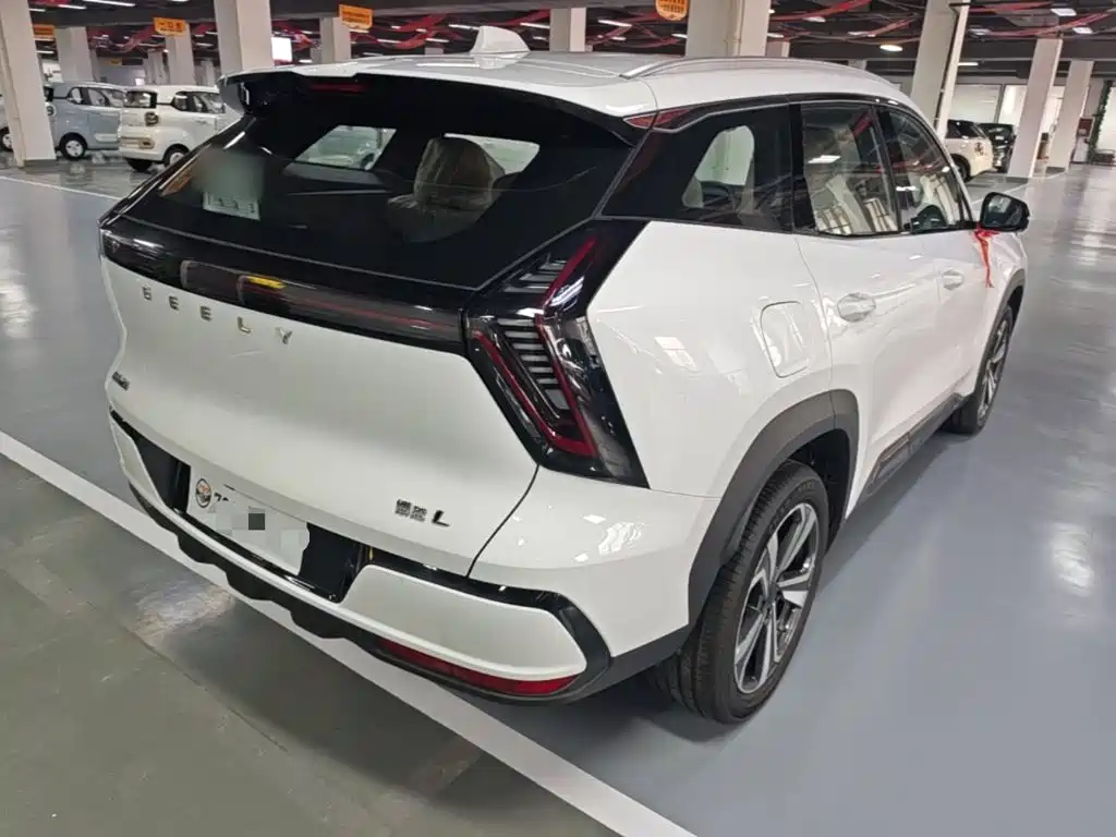 Geely Boyue L — миниатюра 7