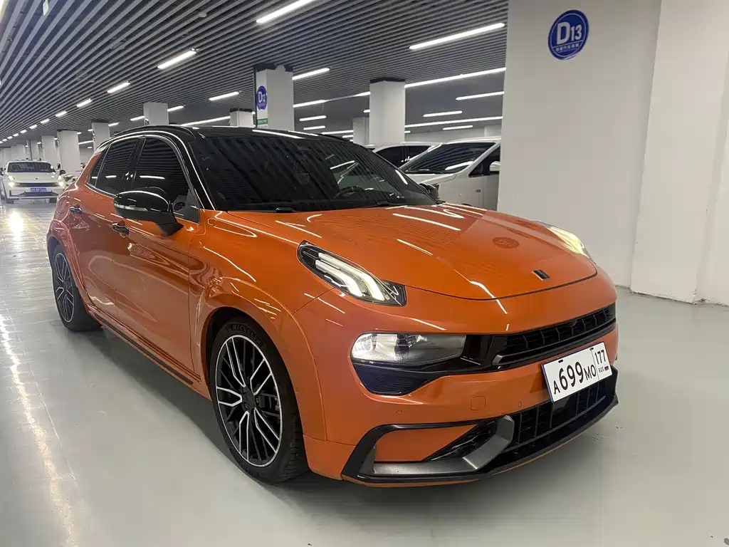 Lynk & Co 02 Hatchback — миниатюра 3