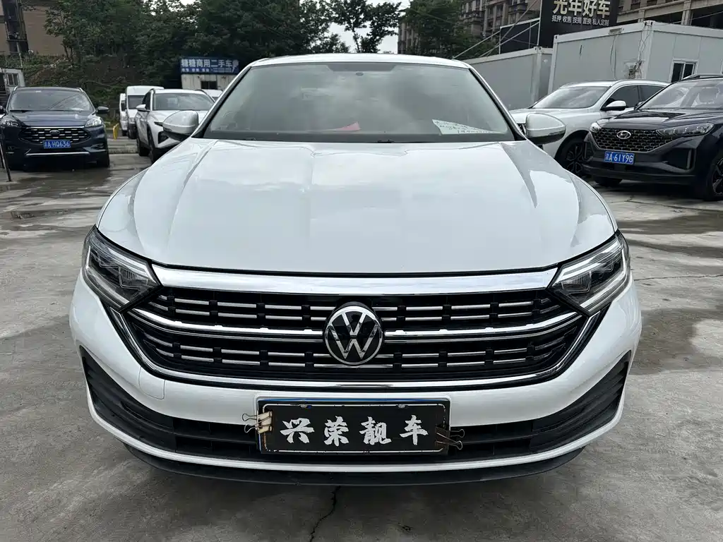 Volkswagen Sagitar 2023 300TSI DSG