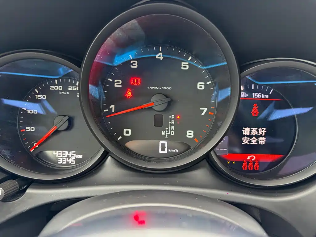 Porsche Macan — миниатюра 14