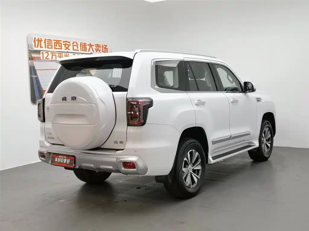 BAIC BJ60 2022 2.0T мест