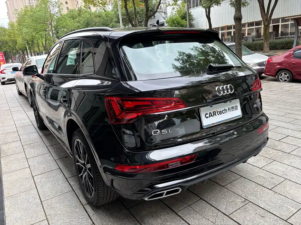 Audi Q5L — миниатюра 11