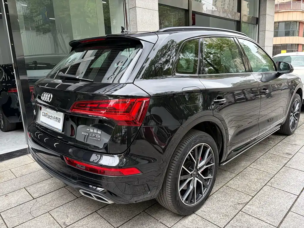 Audi Q5L — миниатюра 12