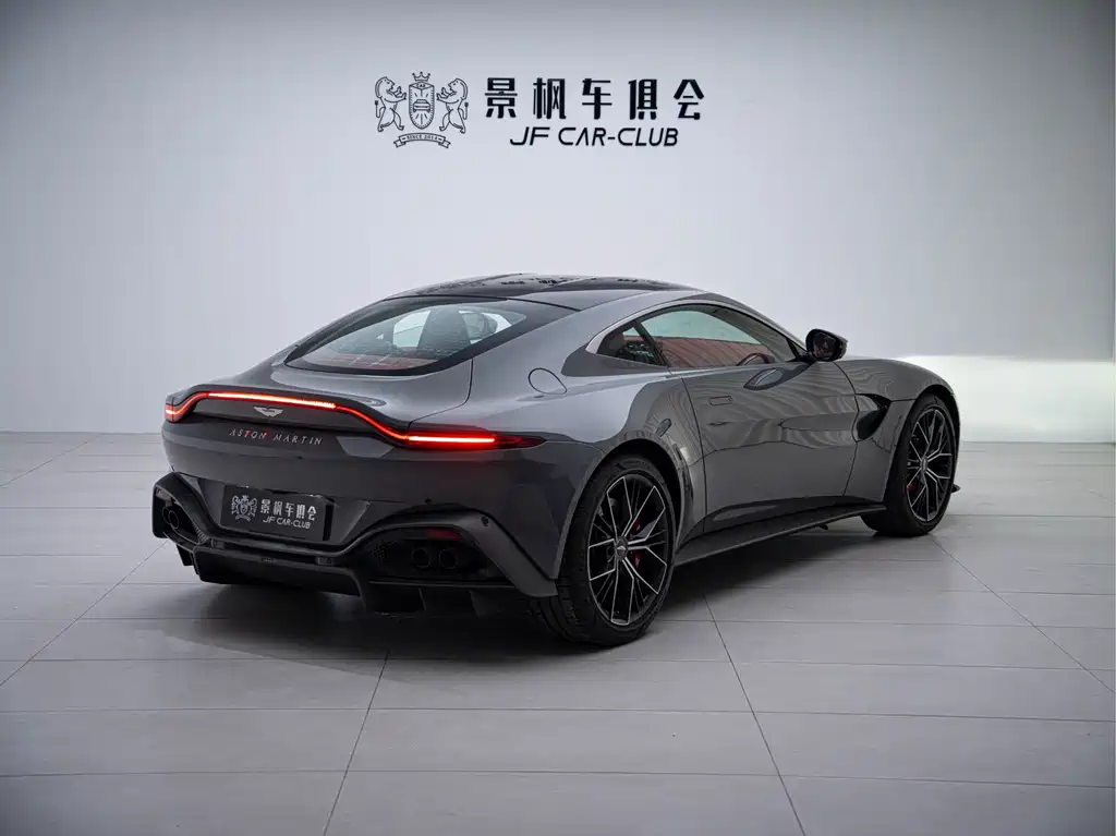 Aston Martin V8 Vantage — миниатюра 6