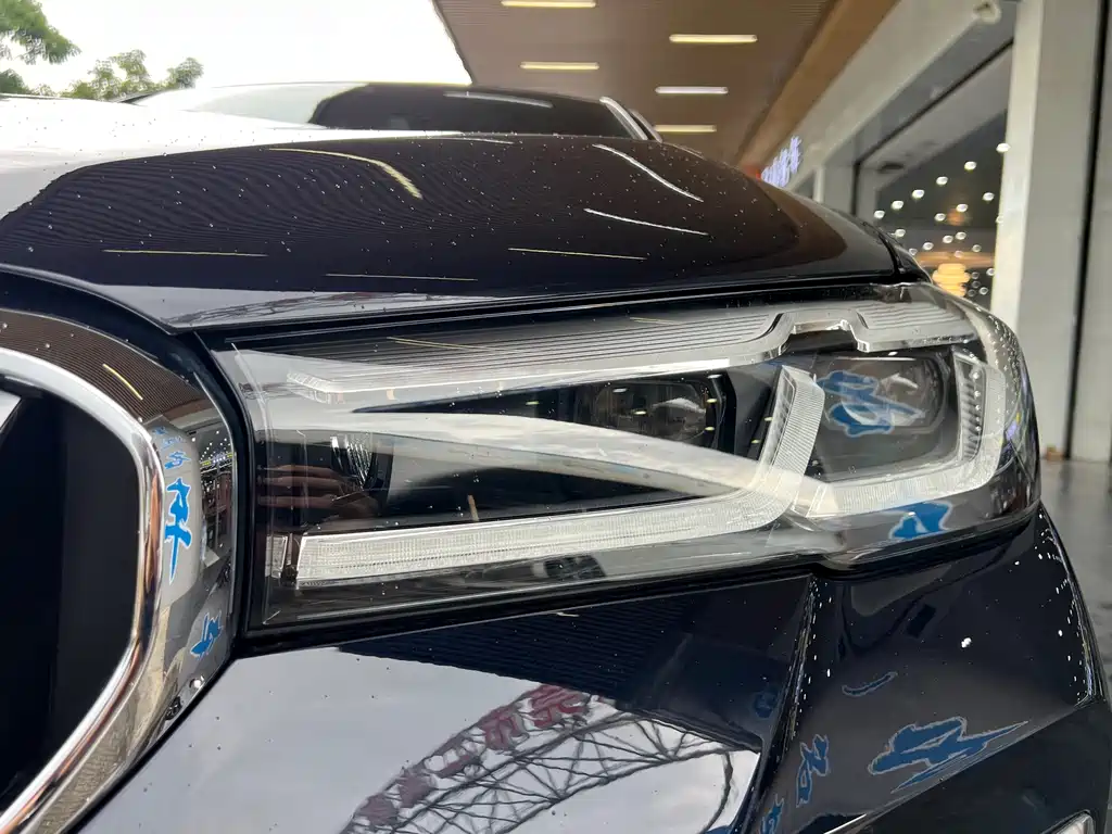 BMW 5 Series — миниатюра 16