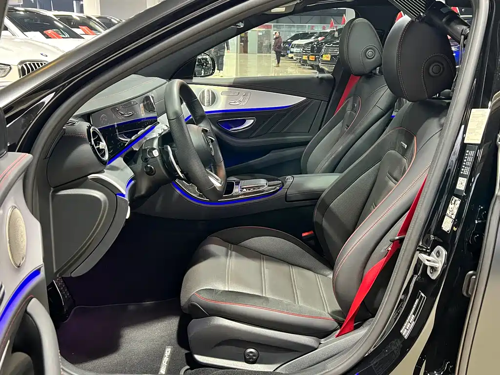 MERCEDES-BENZ E CLASS AMG