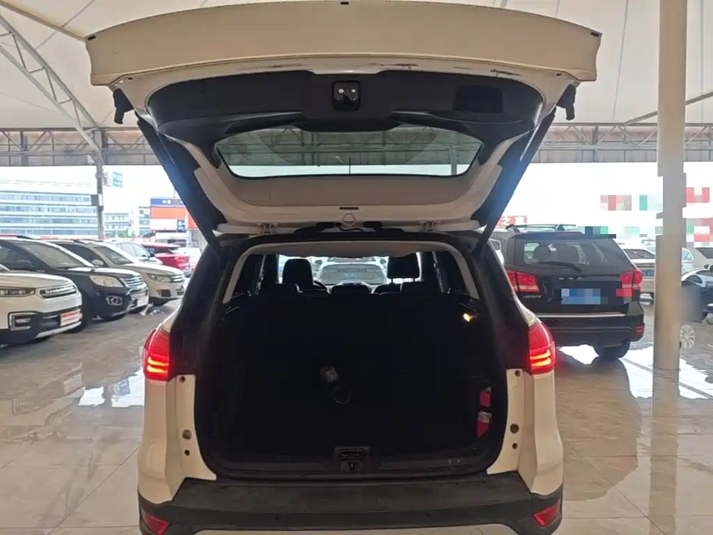 Ford Kuga — миниатюра 19