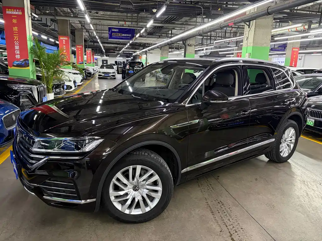 Volkswagen Touareg — миниатюра 2