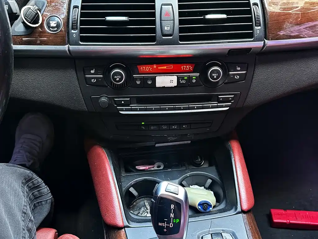 BMW X6 — миниатюра 12
