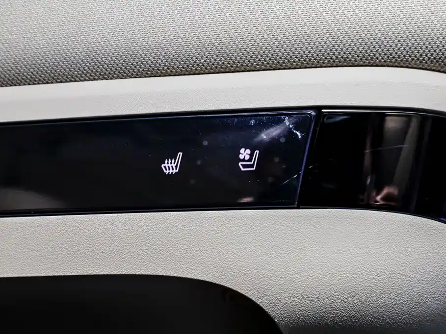 Buick GL8 Hybrid — миниатюра 29