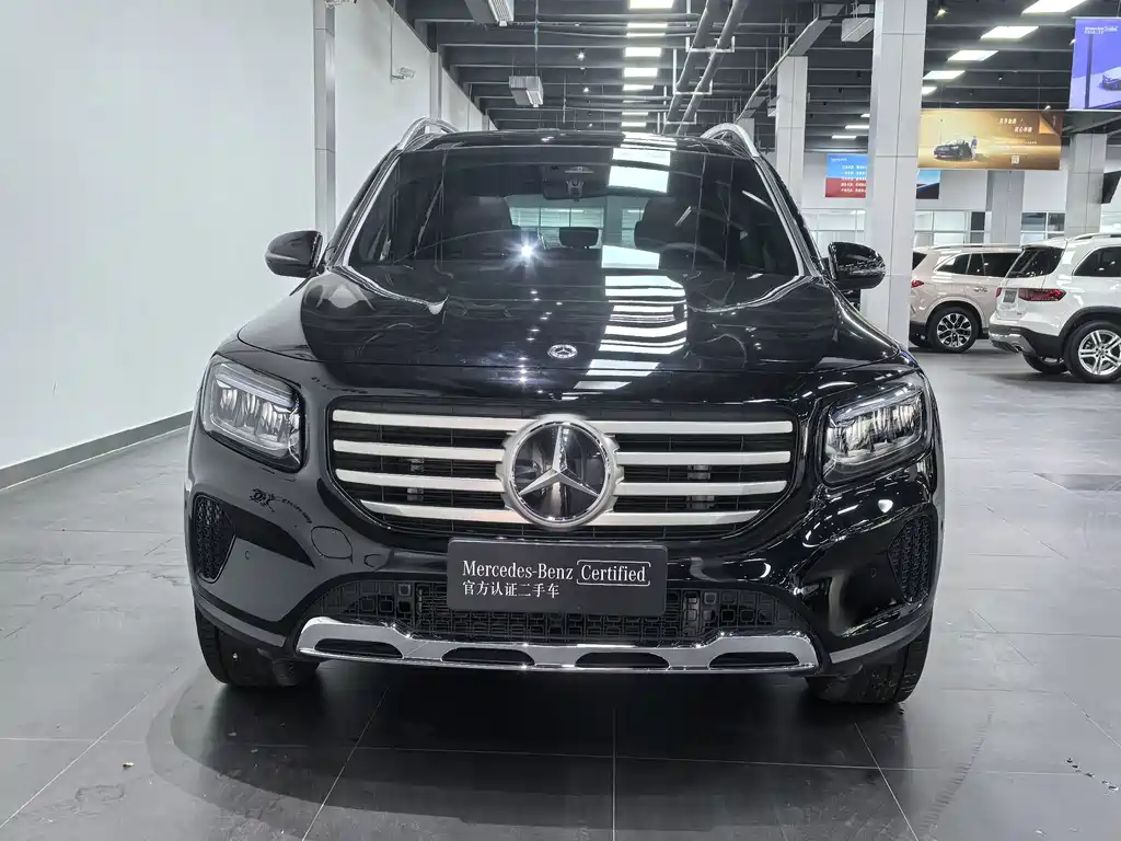 Mercedes-Benz GLB — миниатюра 11