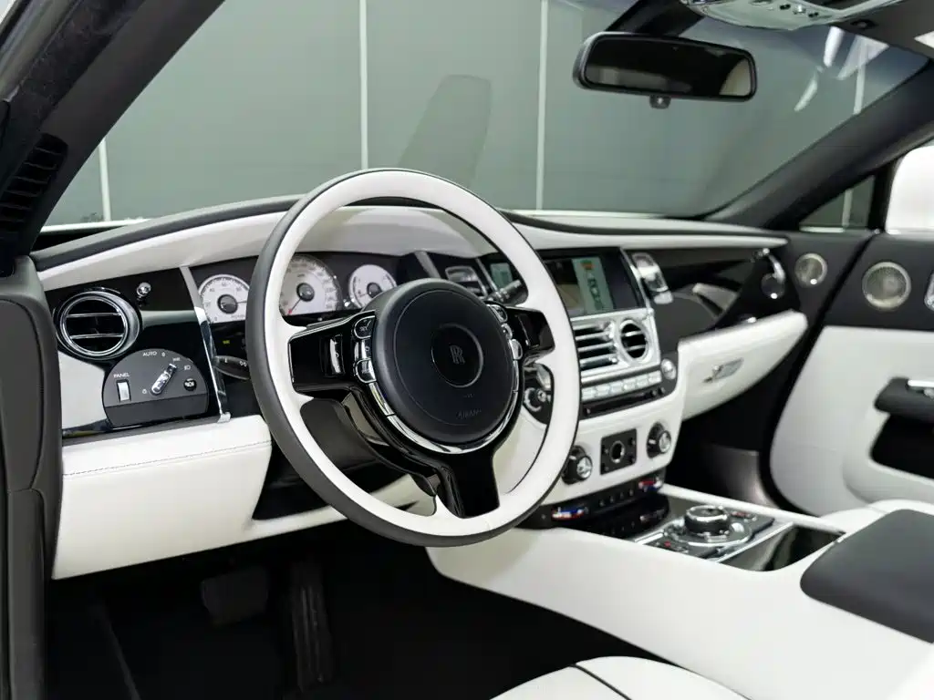 Rolls-Royce Wraith — миниатюра 10