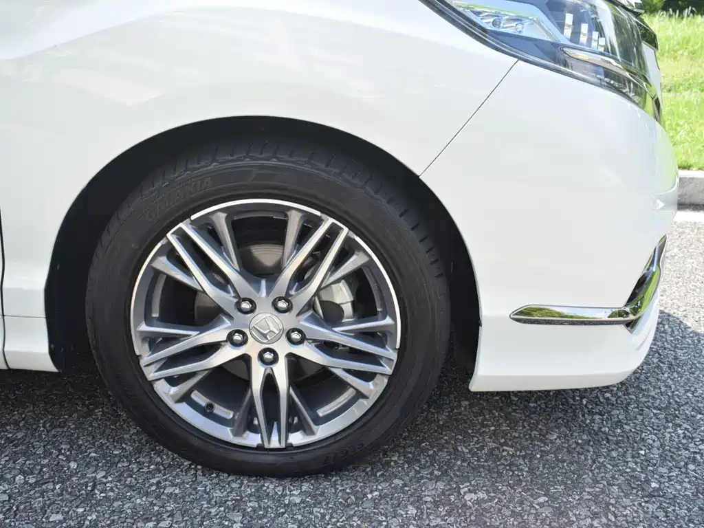 Honda Elysion — миниатюра 6