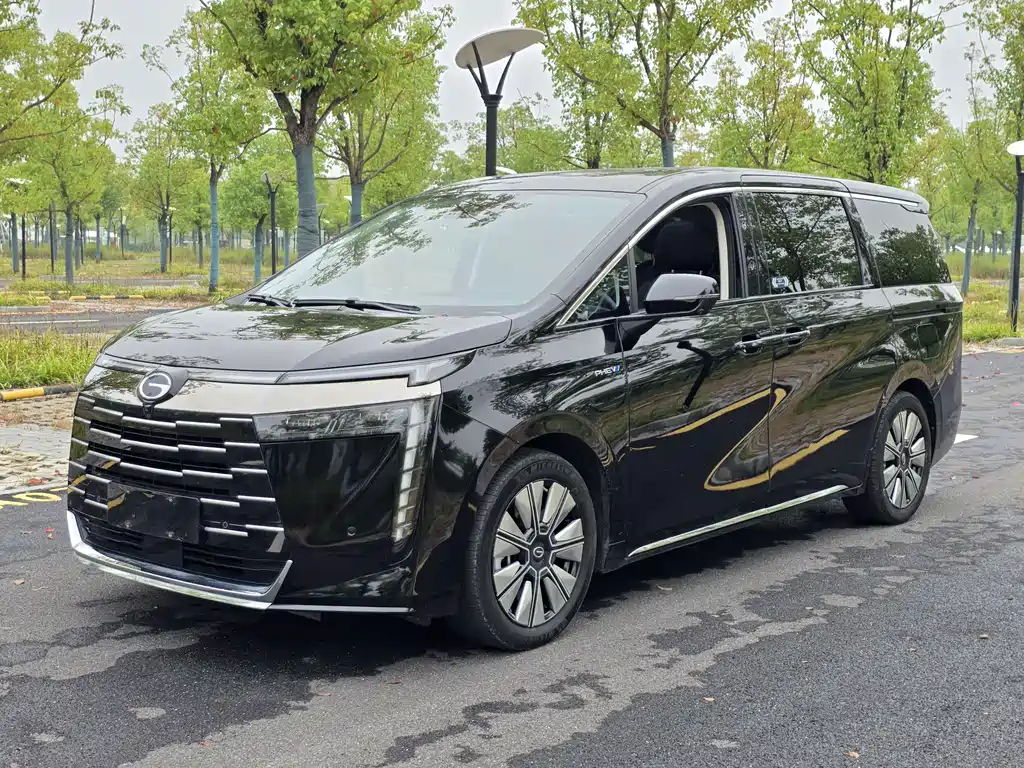 GAC Motor Trumpchi E8 PHEV