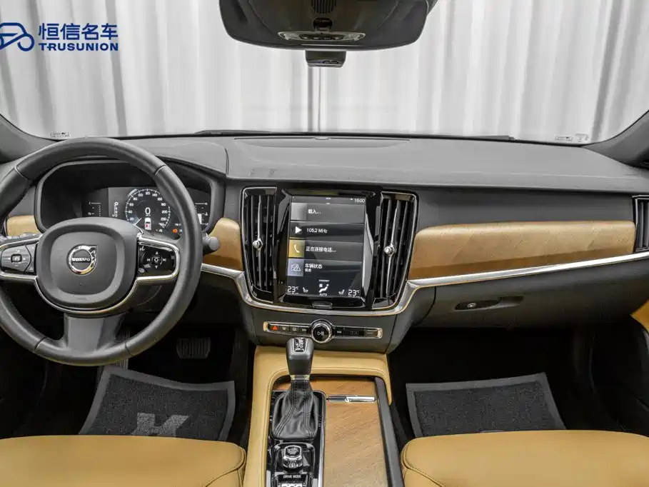 Volvo S90 — миниатюра 13