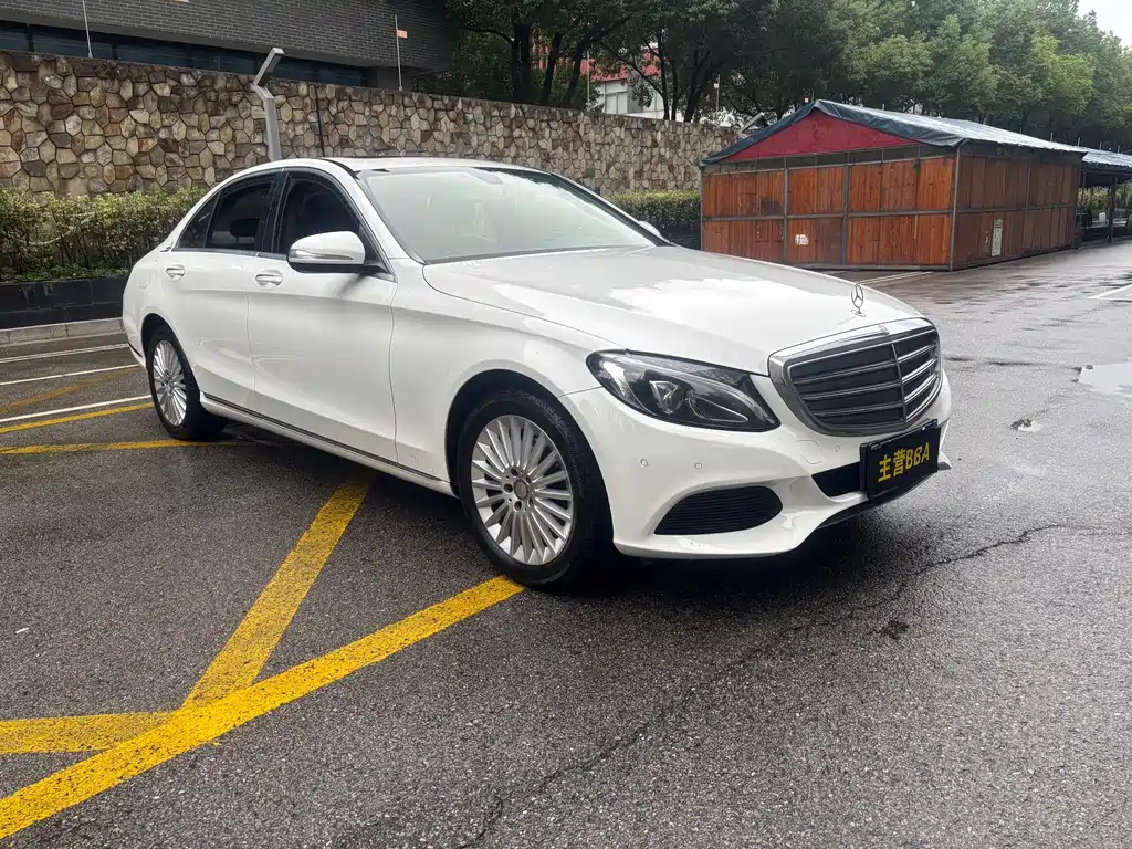 Mercedes-Benz C-Class — миниатюра 3