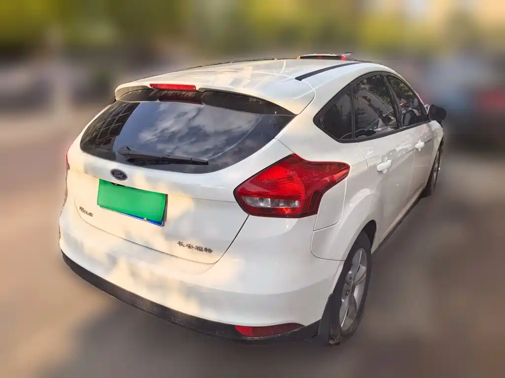 Ford Focus — миниатюра 8