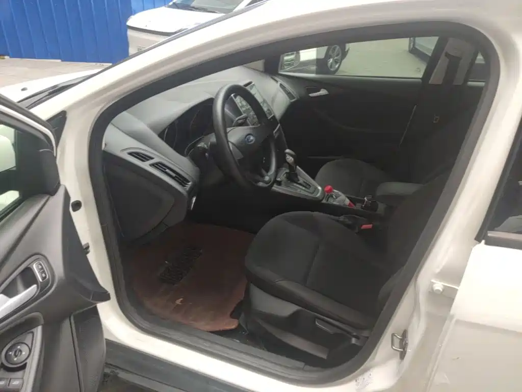 Ford Focus — миниатюра 19