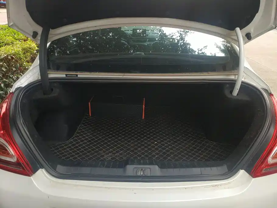 Peugeot 308 — миниатюра 4