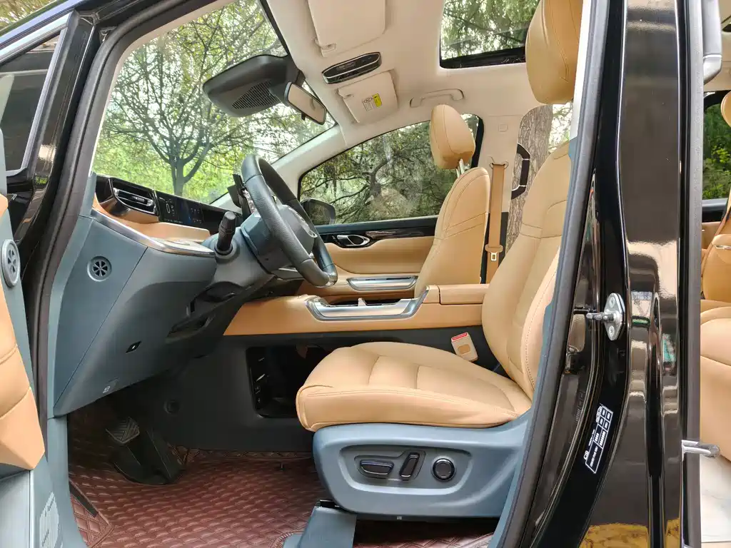 GAC Motor 传祺E8 PHEV — миниатюра 8