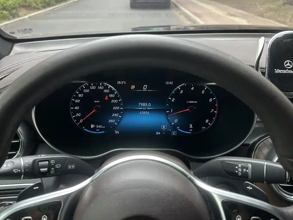Mercedes-Benz GLC — миниатюра 7