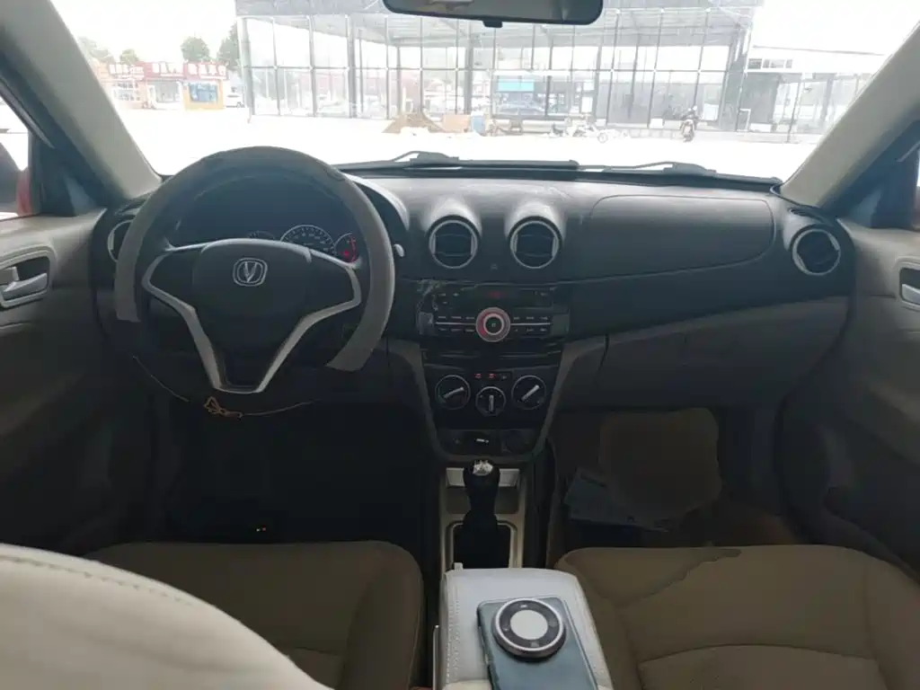 Changan V3 — миниатюра 10