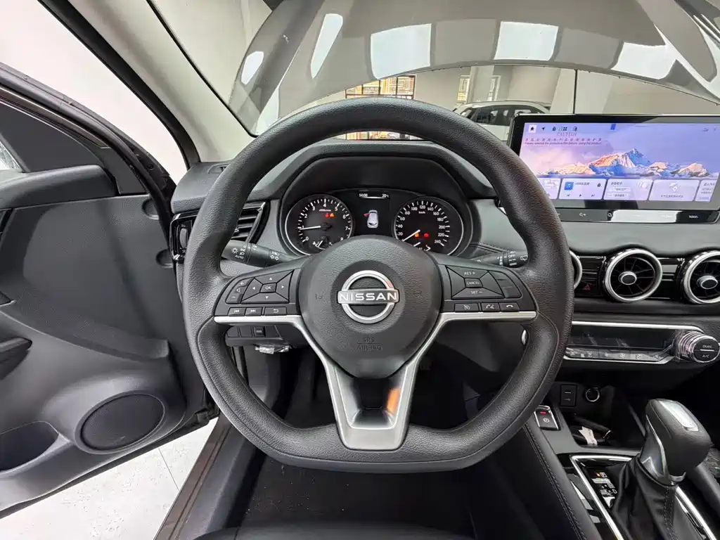 Nissan Qashqai — миниатюра 12