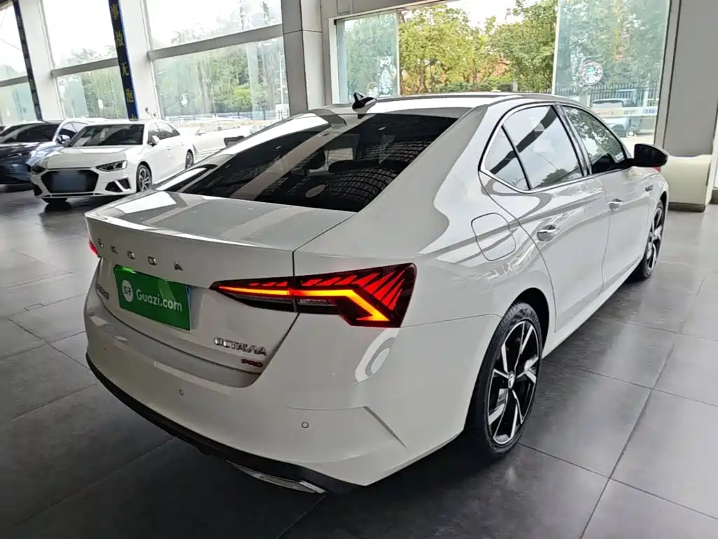 Skoda Octavia — миниатюра 7